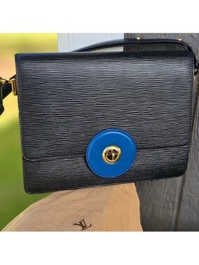 💙🖤 Louis Vuitton Epi Friedland Black & Blue Shoulder Bag 🖤💙